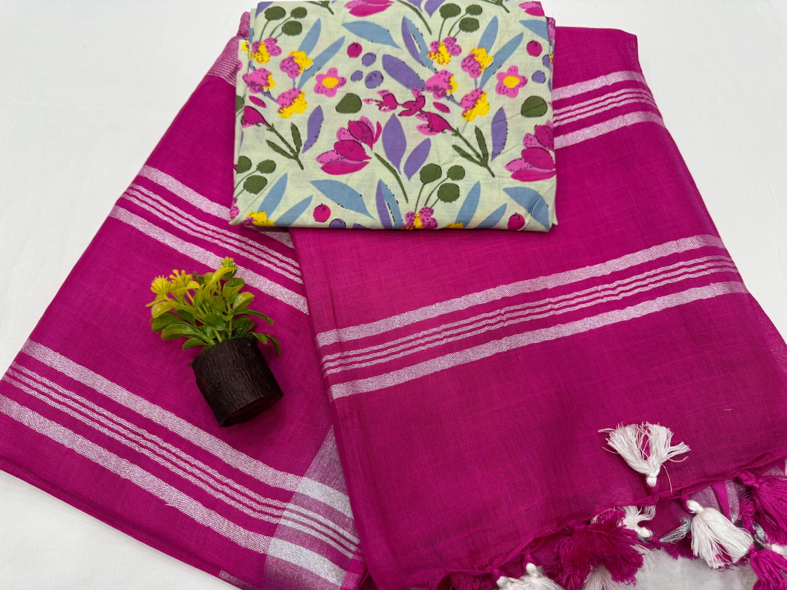 Linen cotton sarees with printed blouse - Image 9