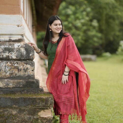 Mangalgiri Cotton Unstitched Set with Zari Border