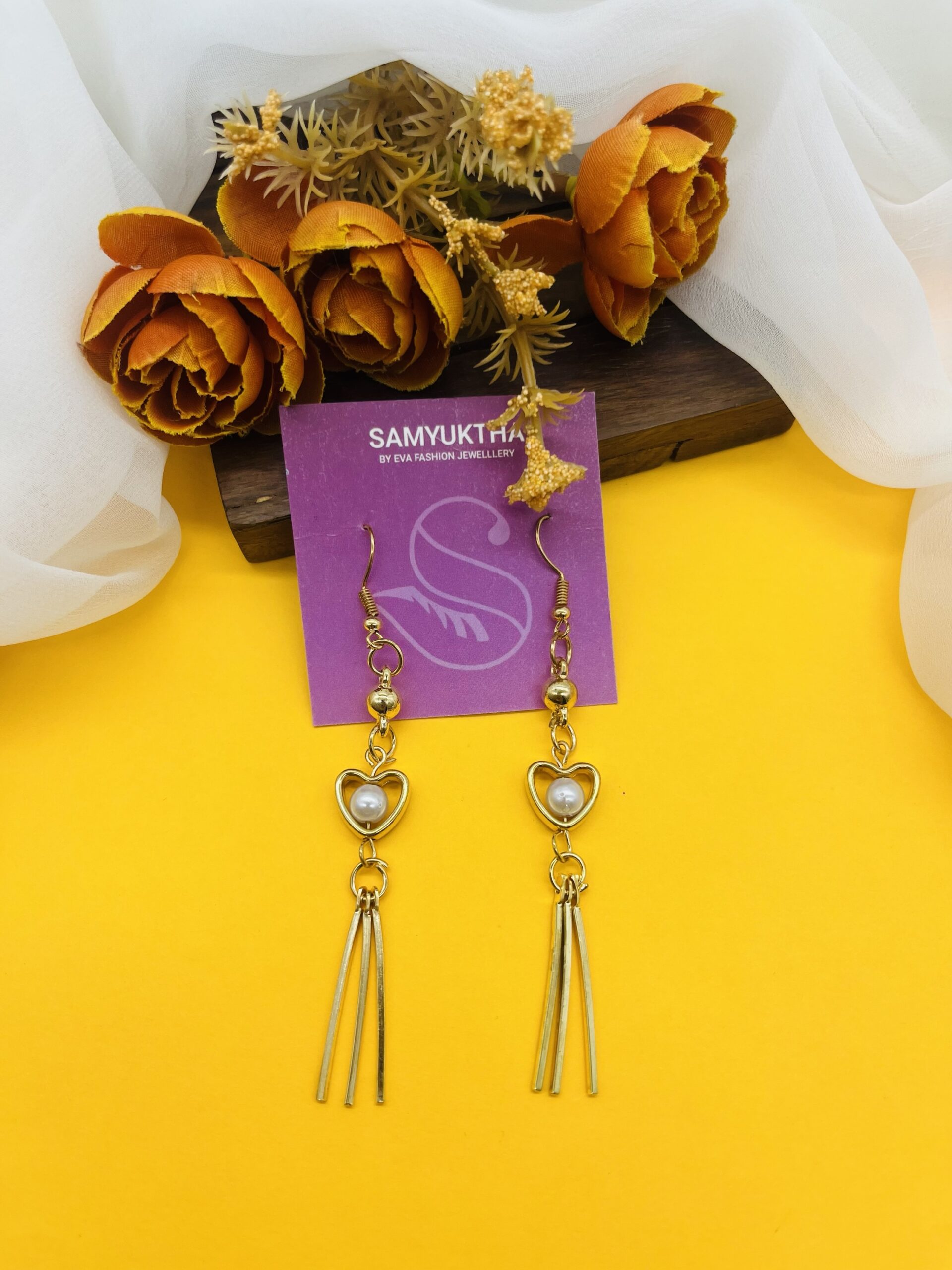 Heart Dangle Earrings with Pearl