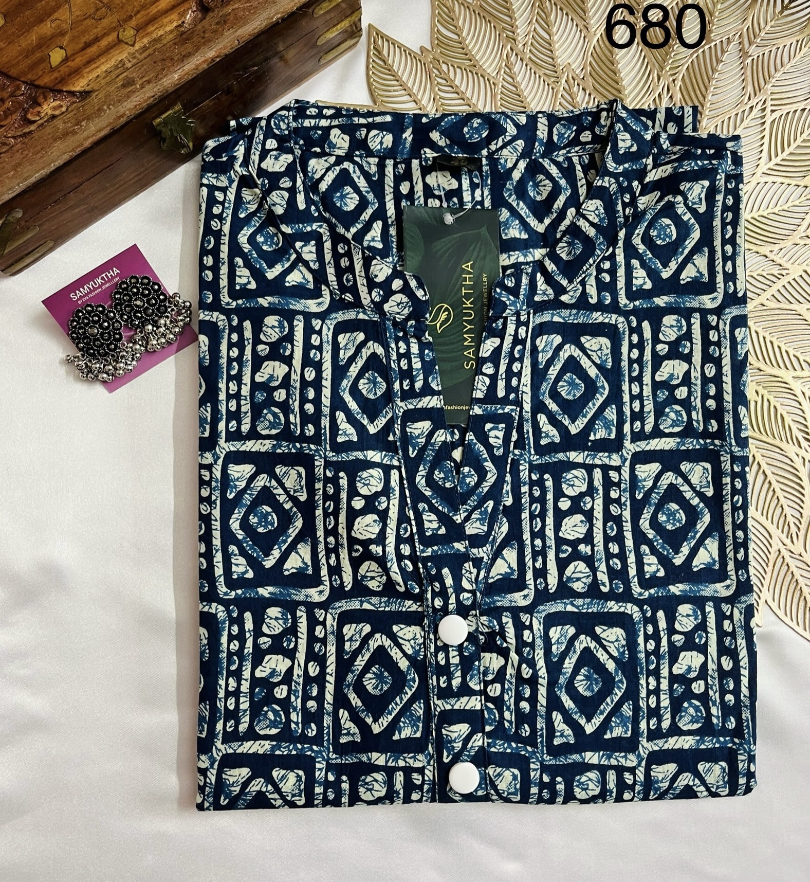 Printed indigo cotton kurta - Image 2