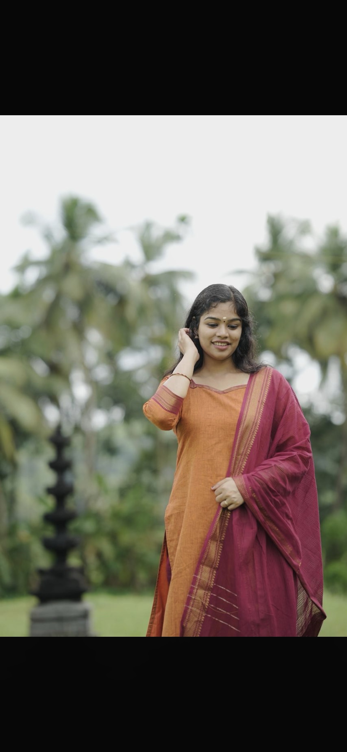 Mangalagiri unstitched set orange - Image 3