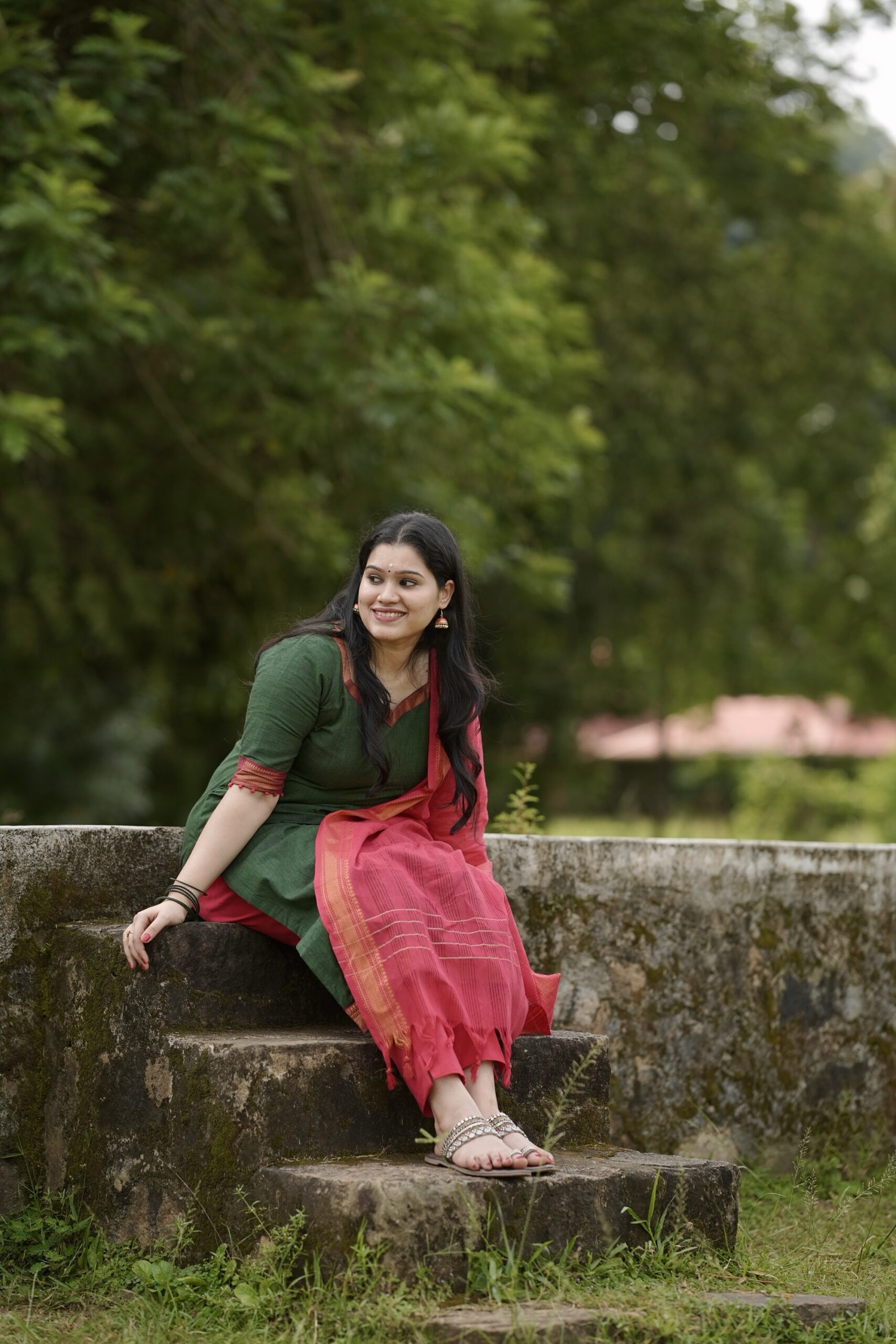 Mangalagiri cotton unstitched green/Red - Image 5