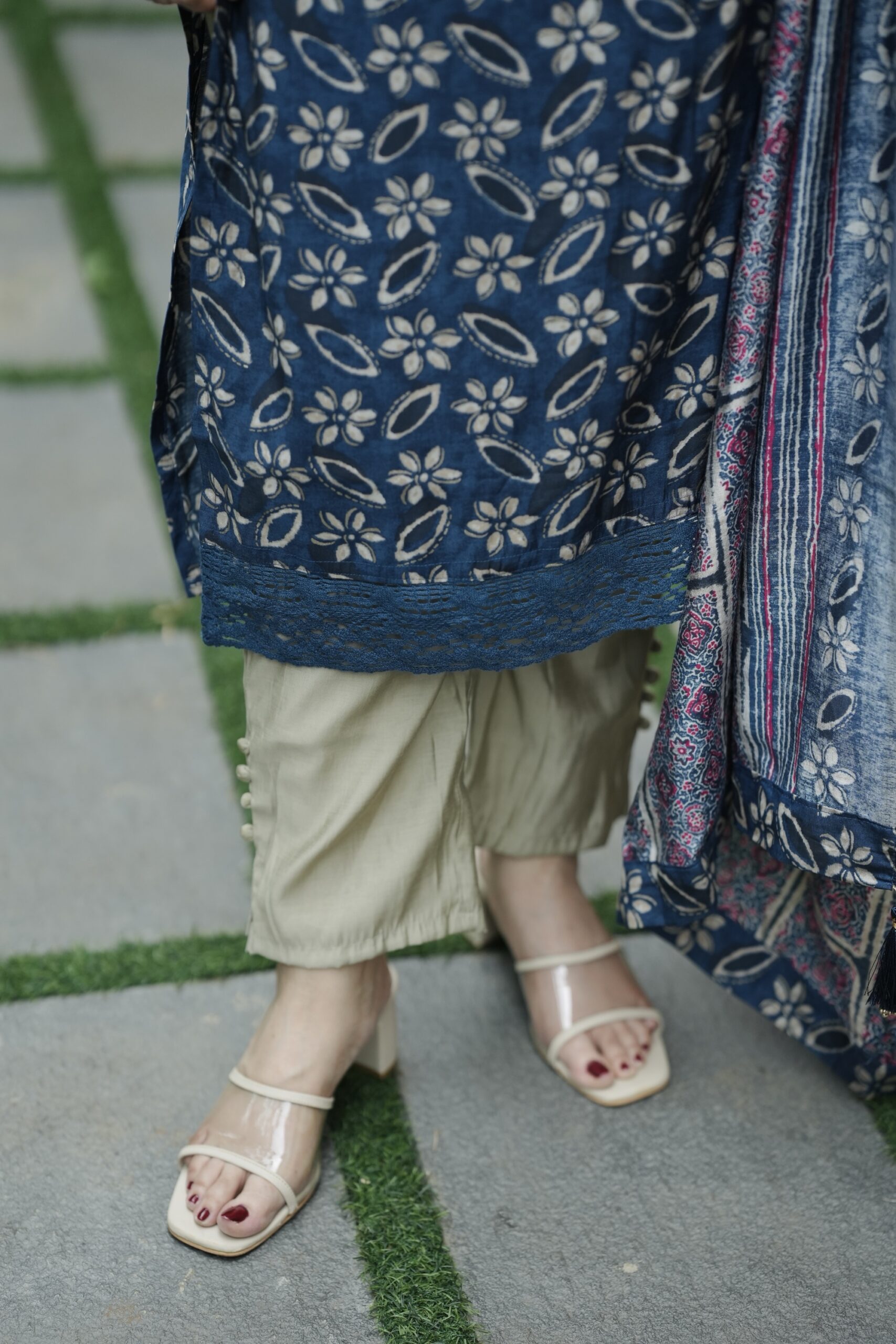 Premium modal silk kurta set - Image 2