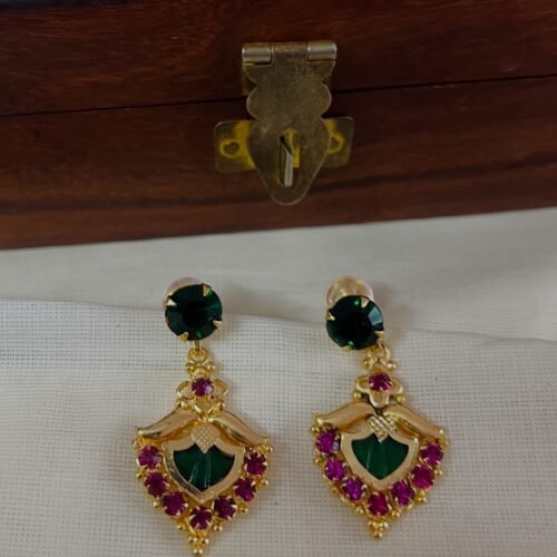 Palakka hanging earrings