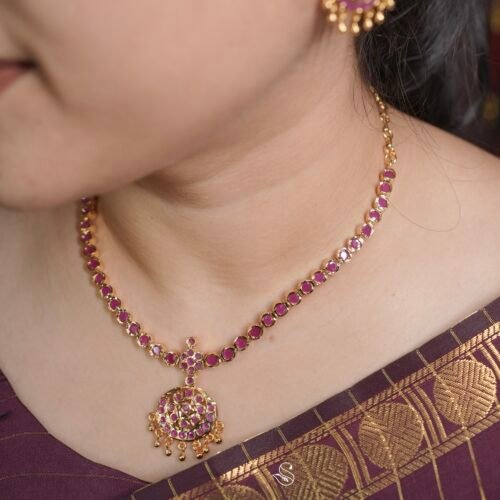 Vintage premium Ruby Attigai