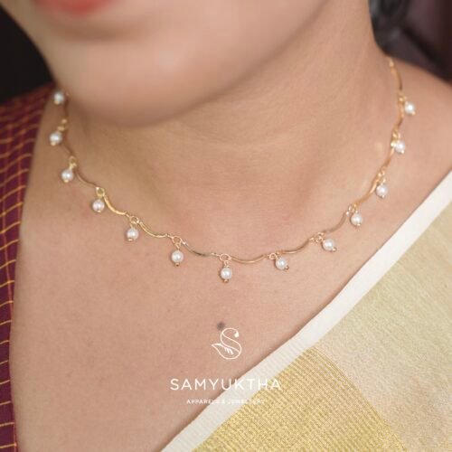Premium minimal pearl chain