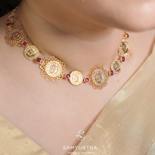 Gold replica necklace set